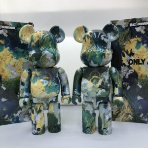 Gấu bearbrick 400% địa cầu