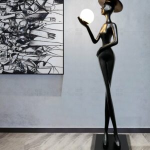 Tượng đèn cô gái